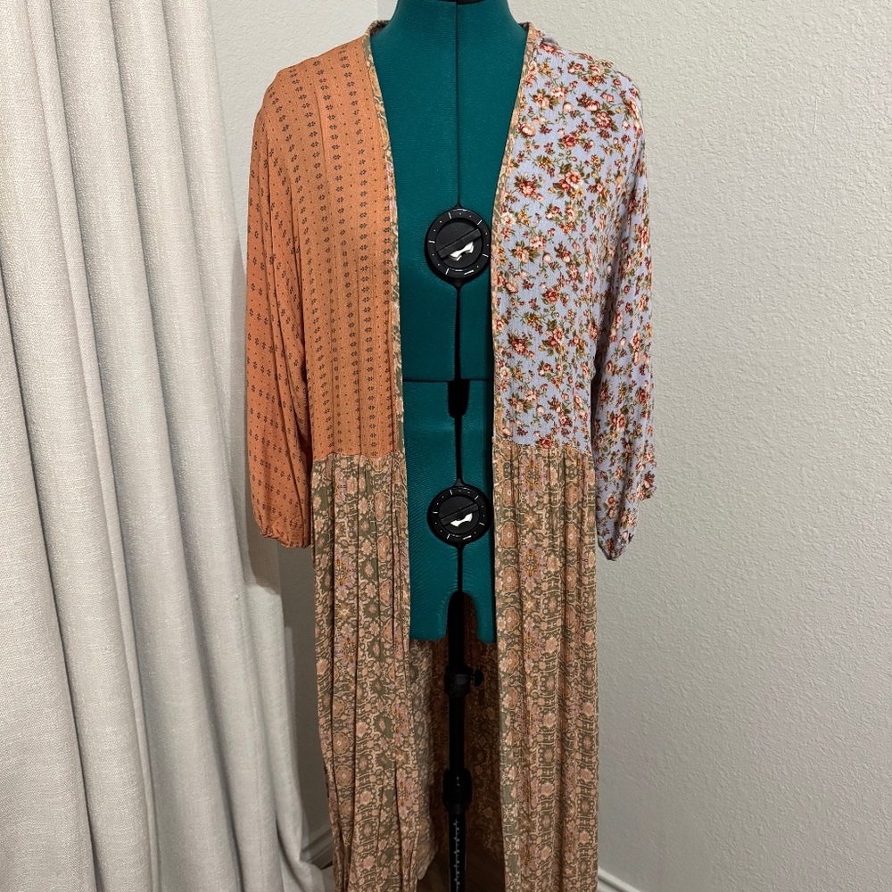 Gimmicks By Bke Kimono